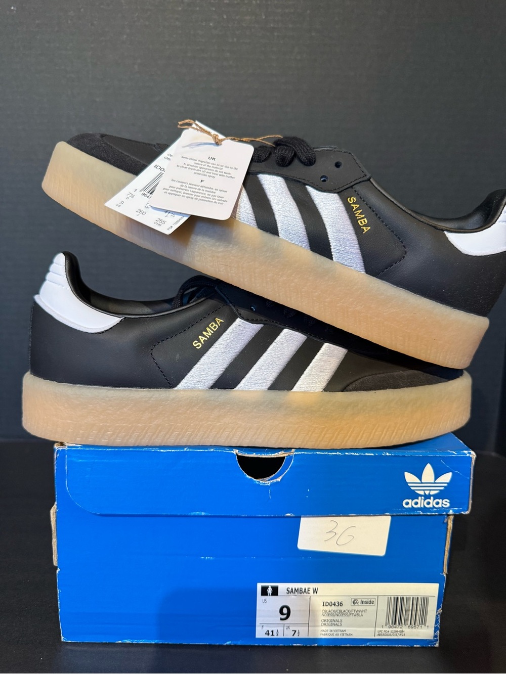Adidas Sambae Gum Sole womens 9 Sneakers - Black/White